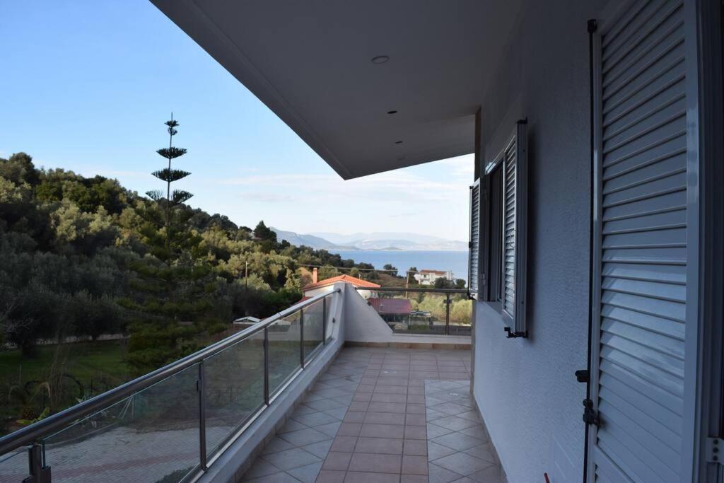 Ολόκληρος Όροφος Αγροτική Οικία Apartment Неос Пиргос Екстериор снимка