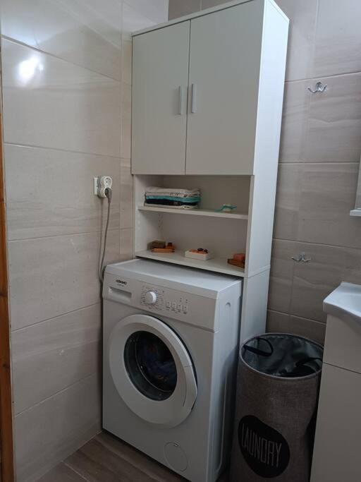 Ολόκληρος Όροφος Αγροτική Οικία Apartment Неос Пиргос Екстериор снимка