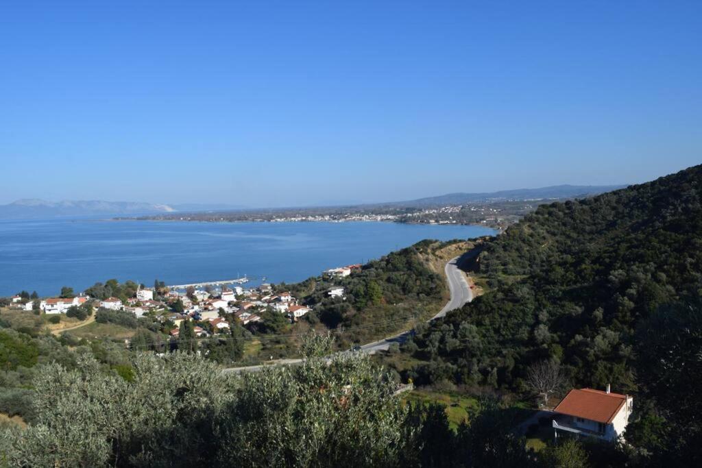 Ολόκληρος Όροφος Αγροτική Οικία Apartment Неос Пиргос Екстериор снимка