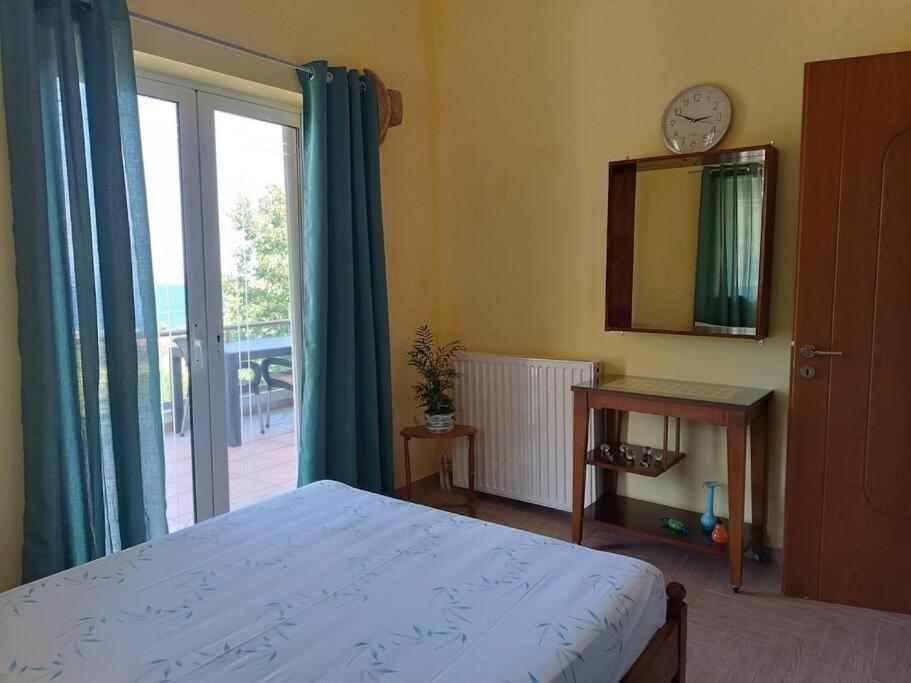 Ολόκληρος Όροφος Αγροτική Οικία Apartment Неос Пиргос Екстериор снимка